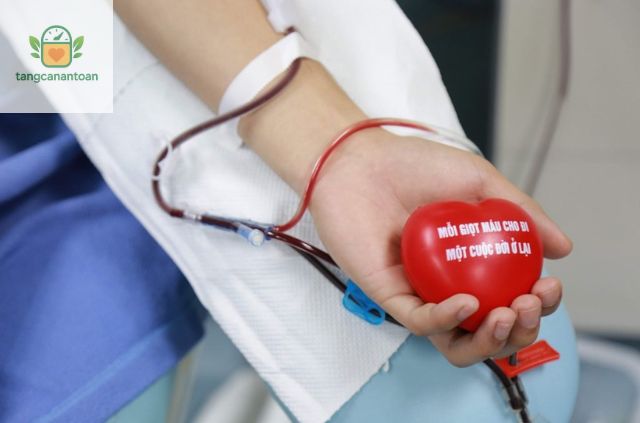 hiến máu có tăng cân hay không
